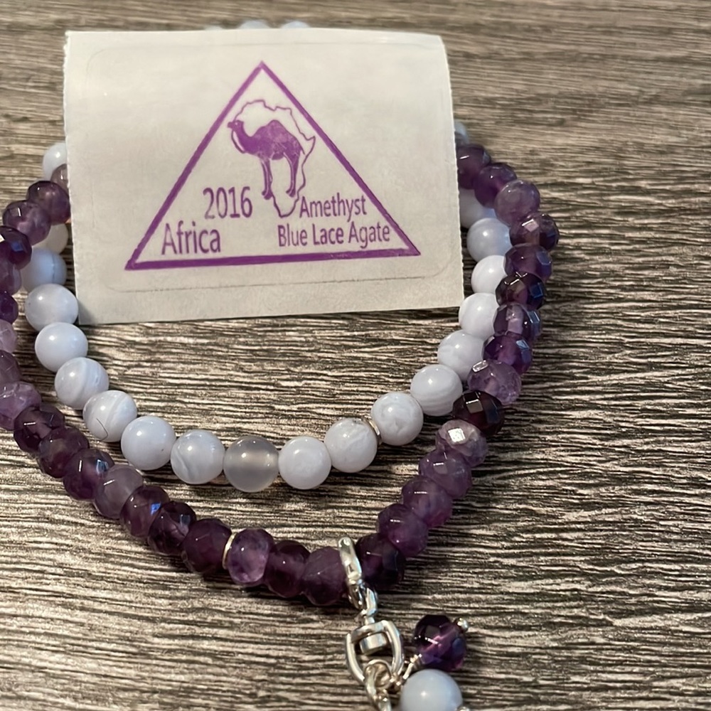 Two Stretch Bracelets - image 4